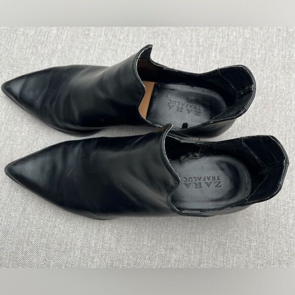 Zara Trafaluc black booties, pointy nose, deep side, cuts, great condition, 7.5 - Picture 4 of 9
